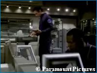 'Shapes' Promo - courtesy TrekNews.de, copyright Paramount Pictures