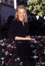 Jeri Lynn Ryan picture - copyright Star Trek Monthly Magazine, Courtesy Official Jeri Lynn Ryan Homepage